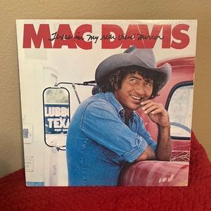 Mac Davis “Texas in my rear view mirror” Vinyl Record
